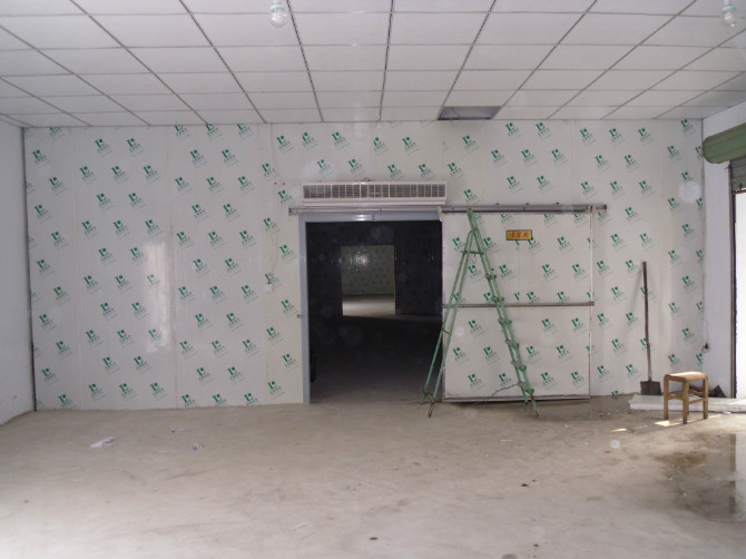 庫體已經(jīng)安裝完畢 psu (41).jpg